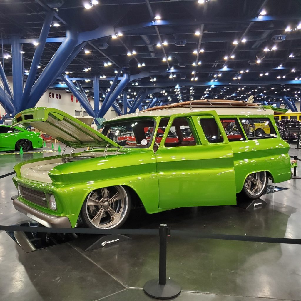 1966 chevy suburban custom show car front quarter