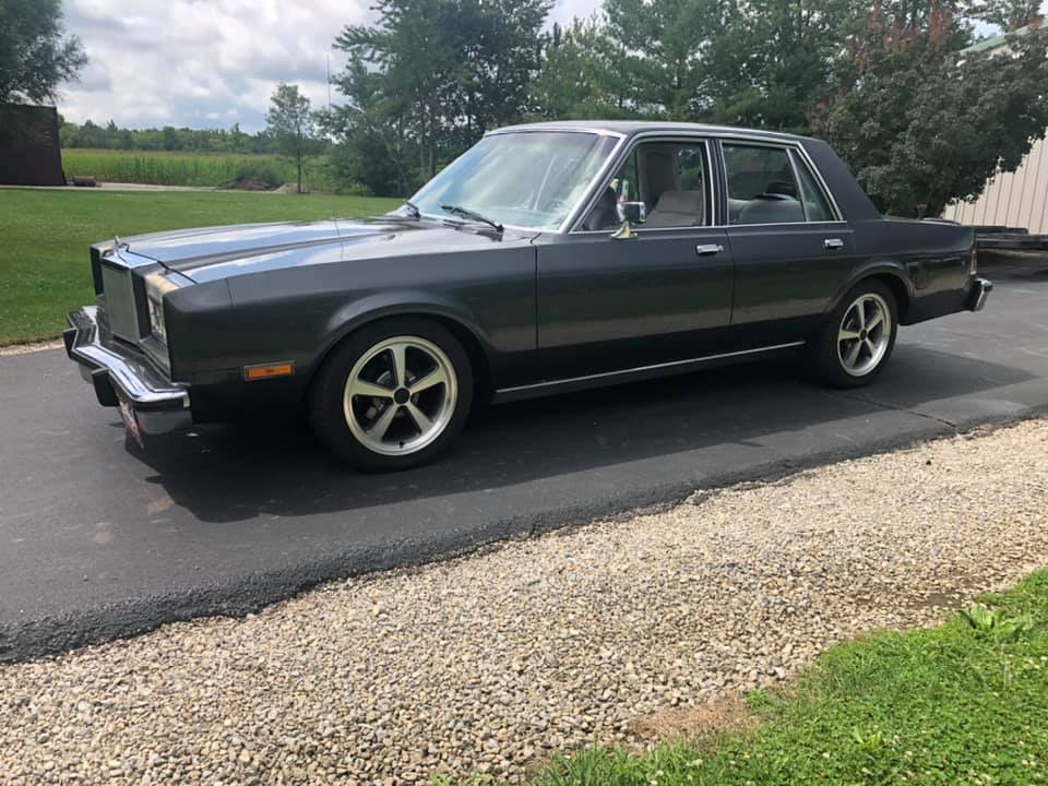 1984 dodge diplomat with custom wheels