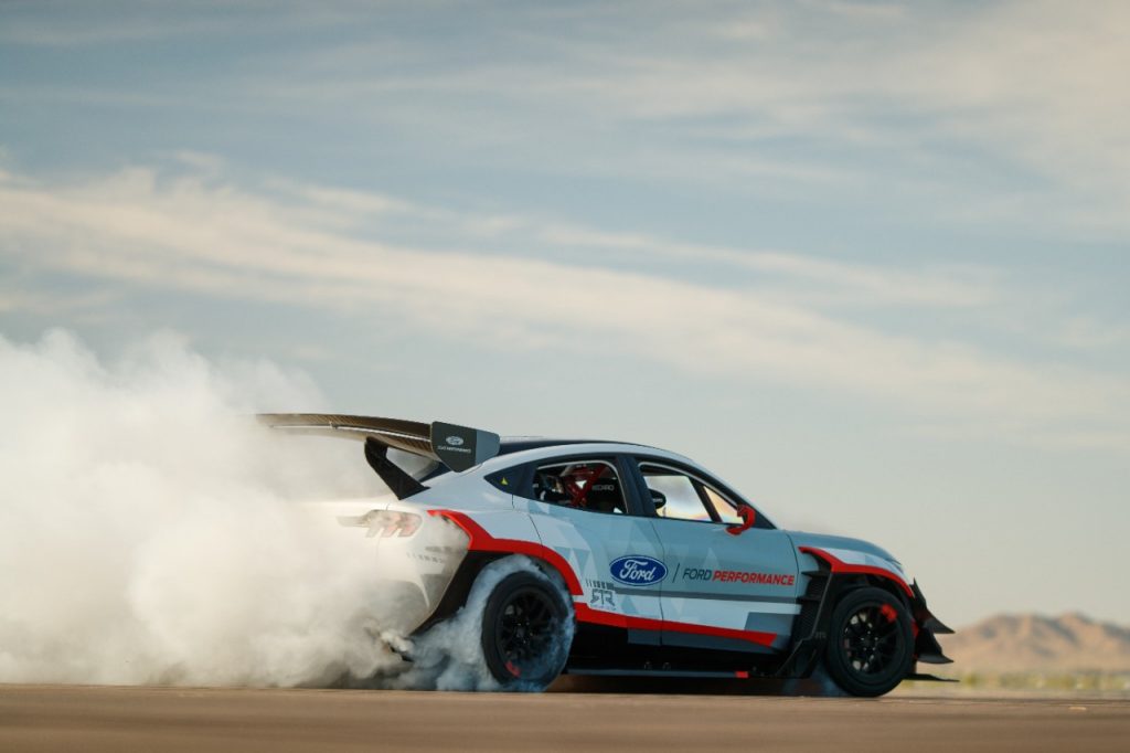 Mach e ford mustang 1400 electric race vehicle form ford performance