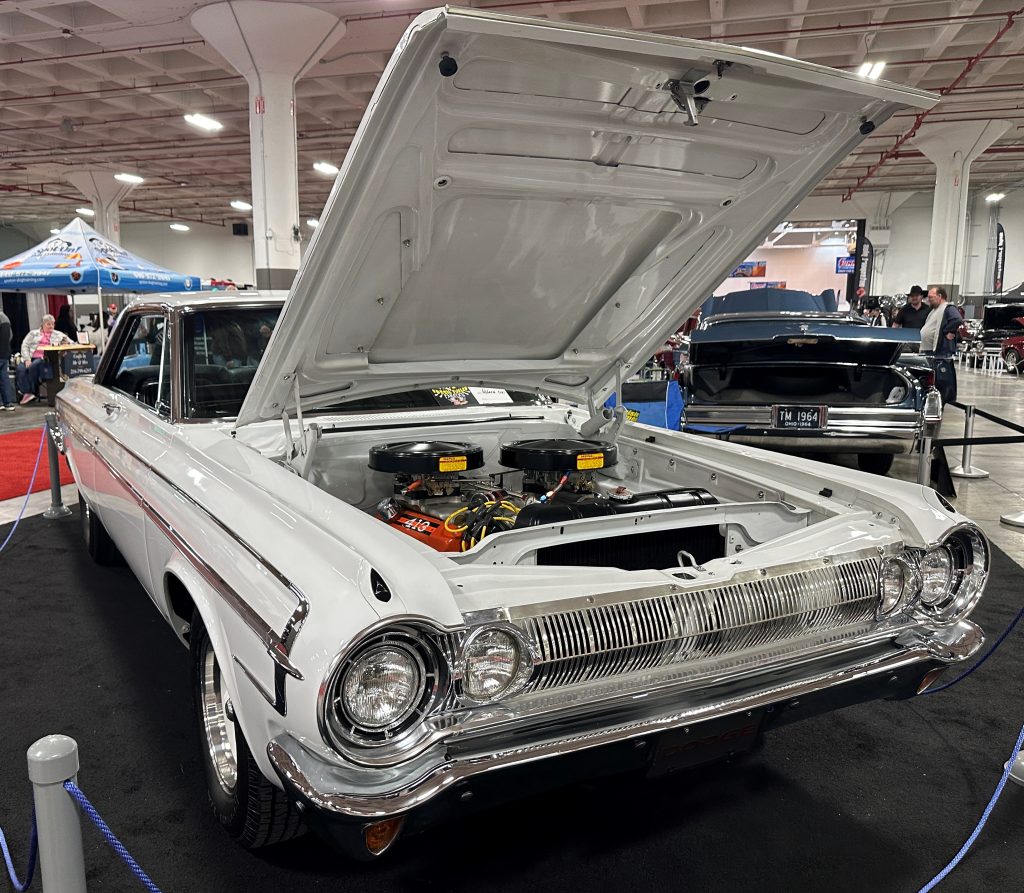 vintage dodge muscle car with 413 v8