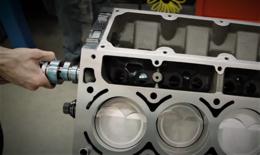 installing a camshaft into an ls engine
