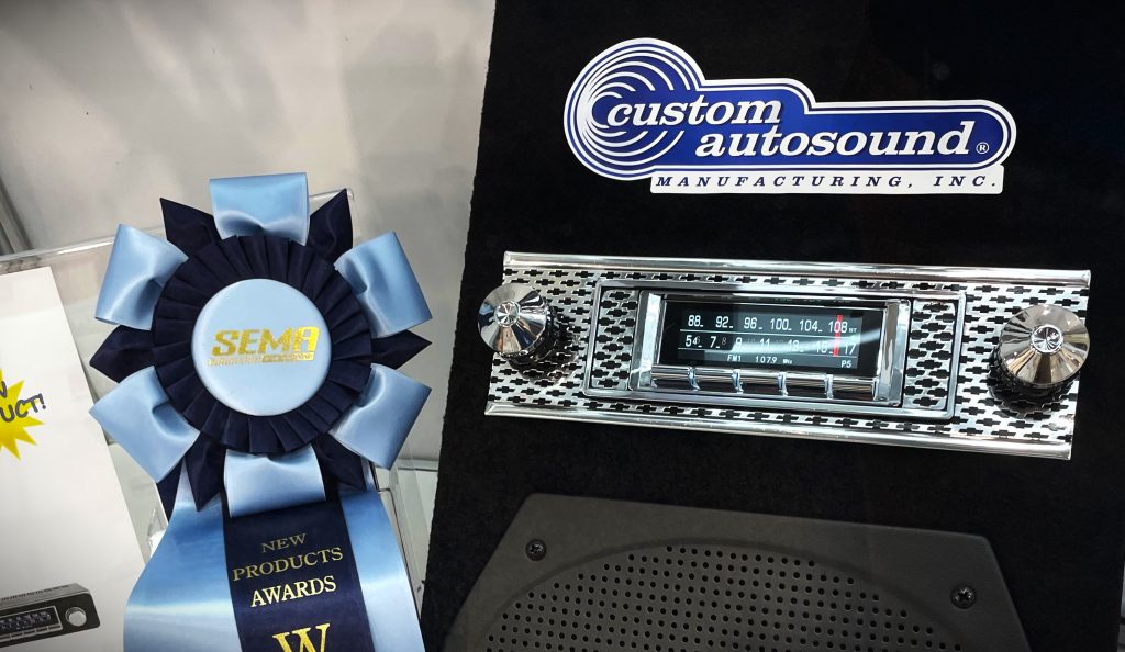 Custom Autosound radio on display