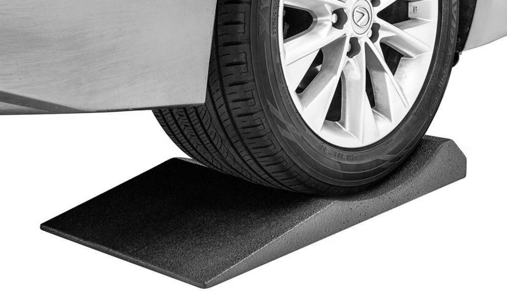 race ramp flatstopper under a car tire