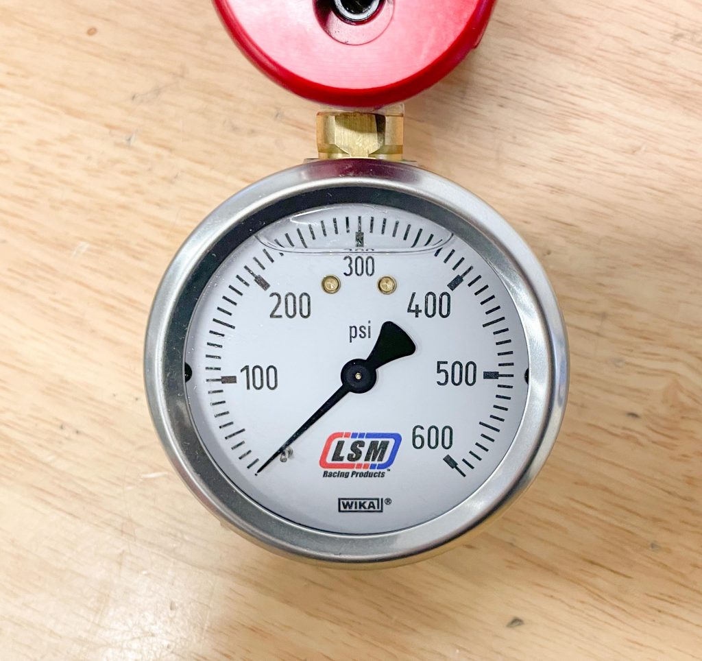 Pressure gauge on LSM valve seat pressure tool