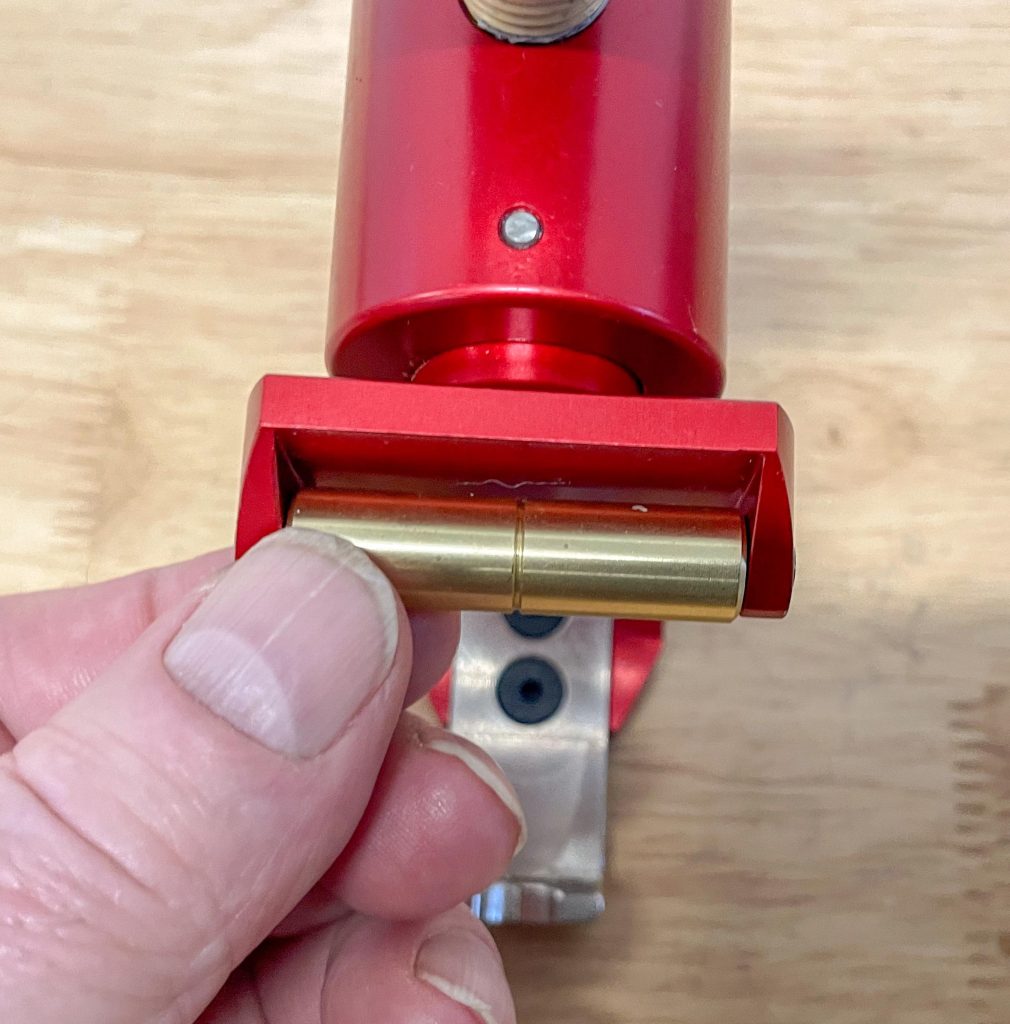Load rollers on LSM valve seat pressure tool