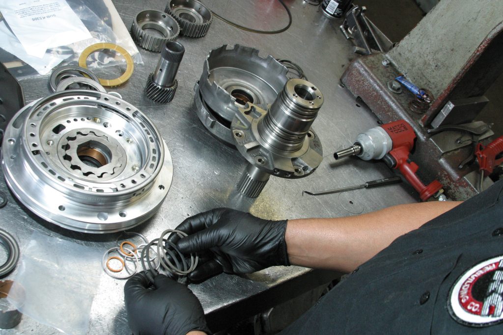 Rebuilding Ford 4R70W transmission