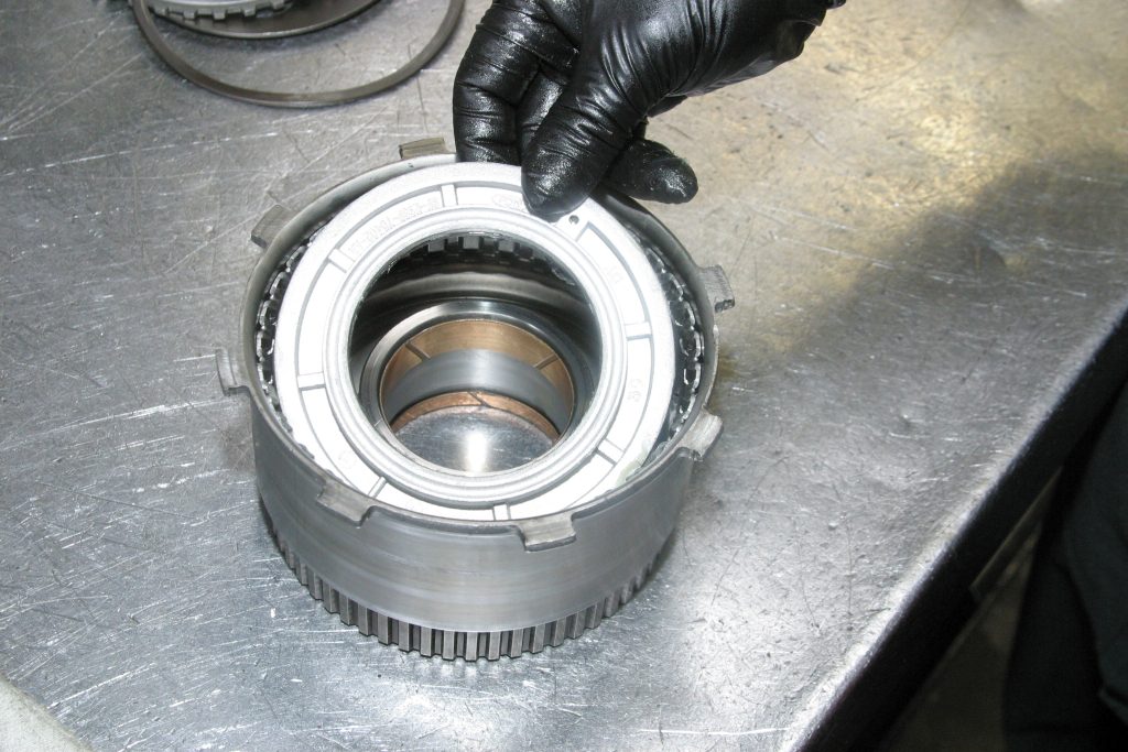 Ford 4R70W reverse clutch drum piston