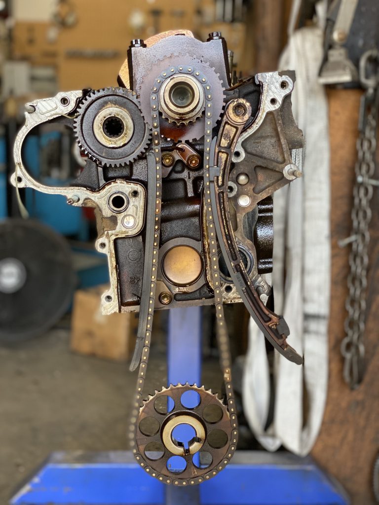inline 6 engine timing chain installed