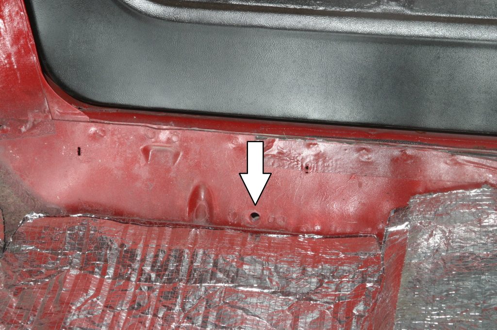 Seat belt anchor point in Ford Mustang