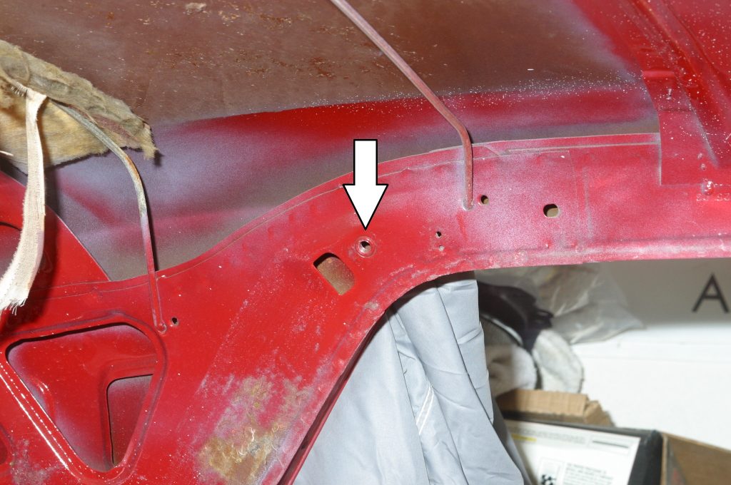 shoulder belt anchor point in Ford Mustang