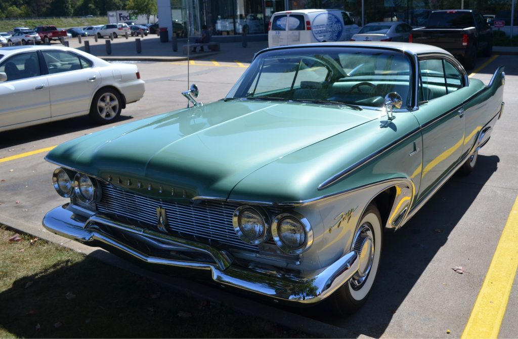 1960 Plymouth Fury, Front Quarter view