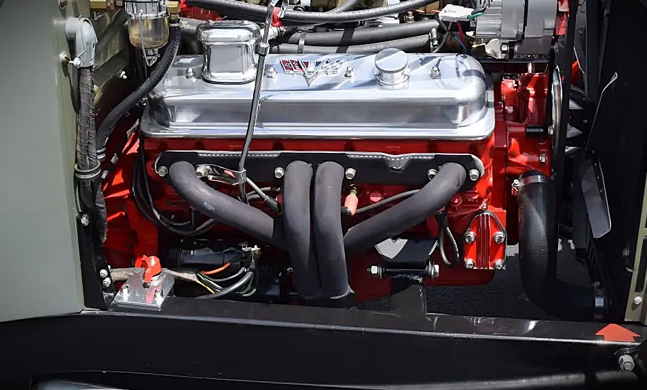 shorty headers on a Studebaker hot rod Chevy v8