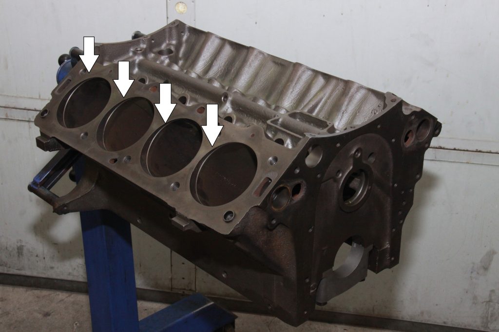 Ford MEL V8 cylinder bores