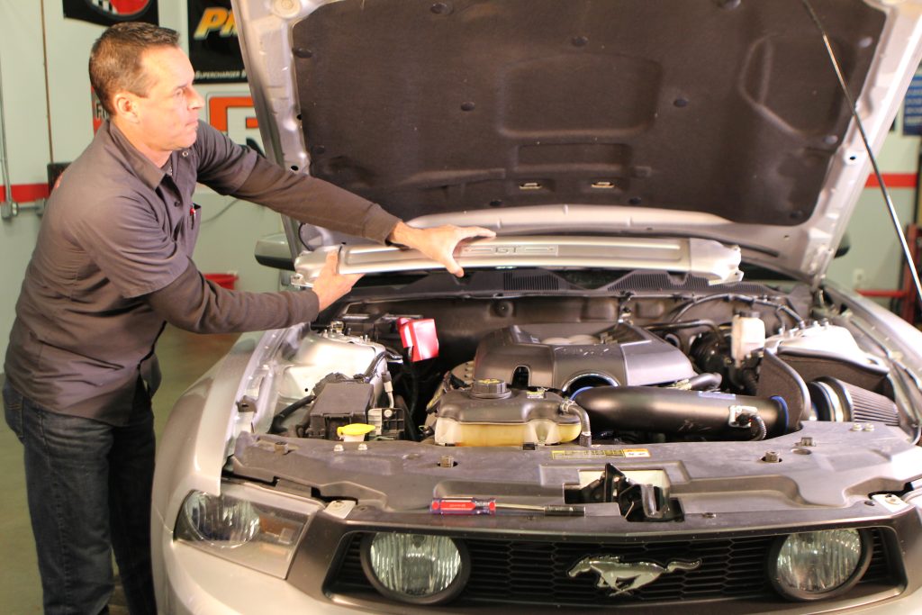 removing strut tower brace from a S197 Mustang