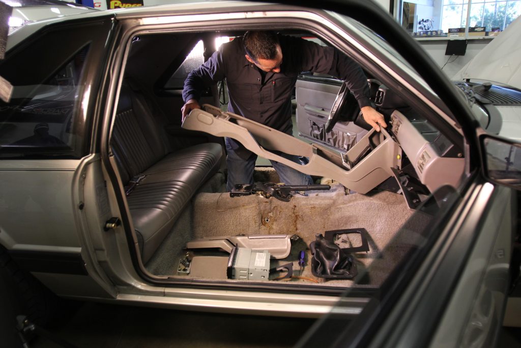 removing center console from fox mustang