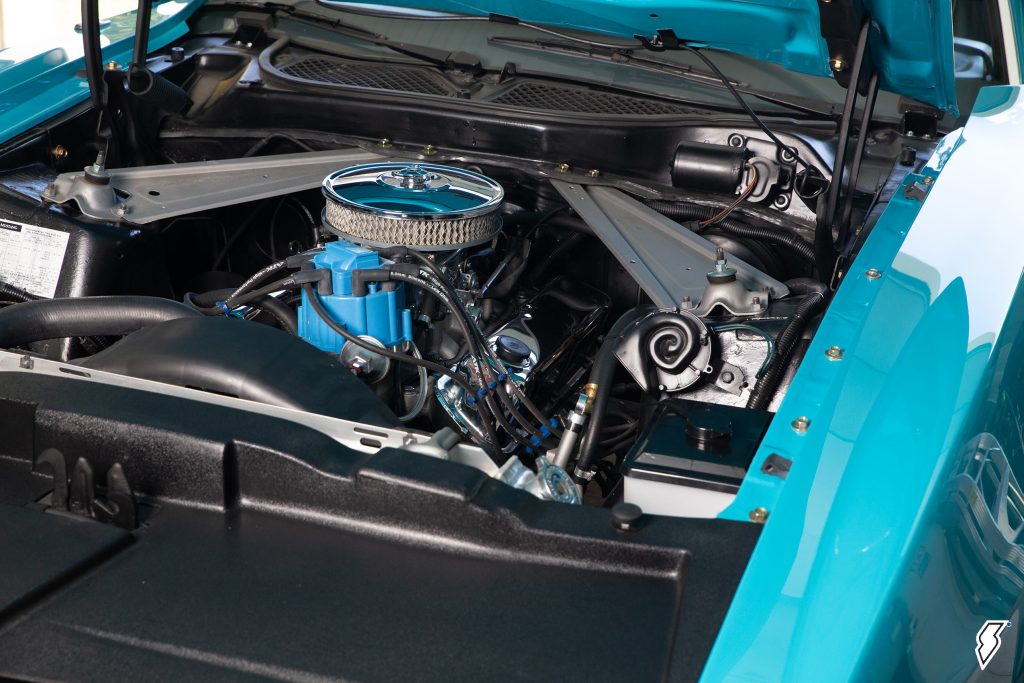 ford atk crate 302 engine in a 1973 Ford Mustang Grande