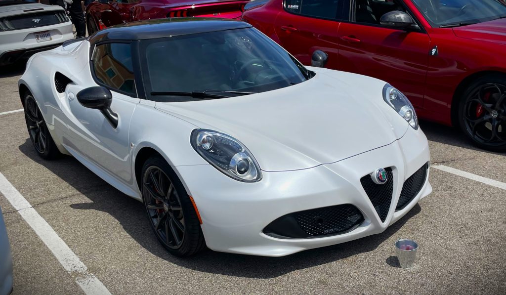Alfa Romeo 4C Sports Coupe